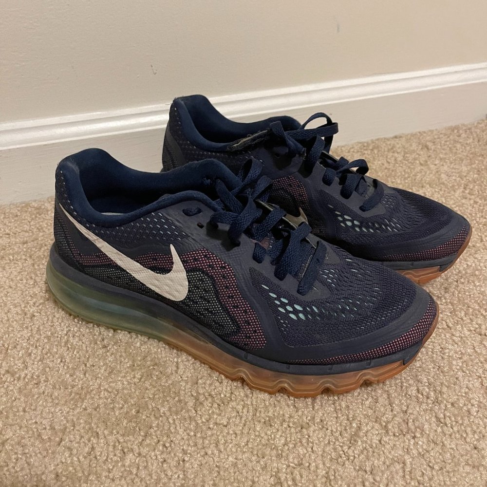 Rare navy blue and pink Nike AirMax, size 9
